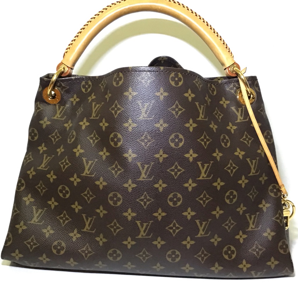 Louis Vuitton Monogram Atsy Shoulderbag
